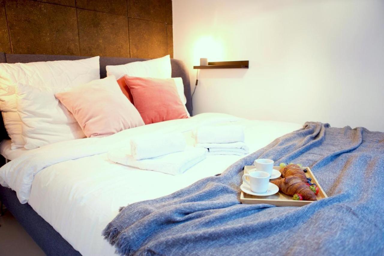 P&O Serviced Apartments Kinowa Varšava Exteriér fotografie